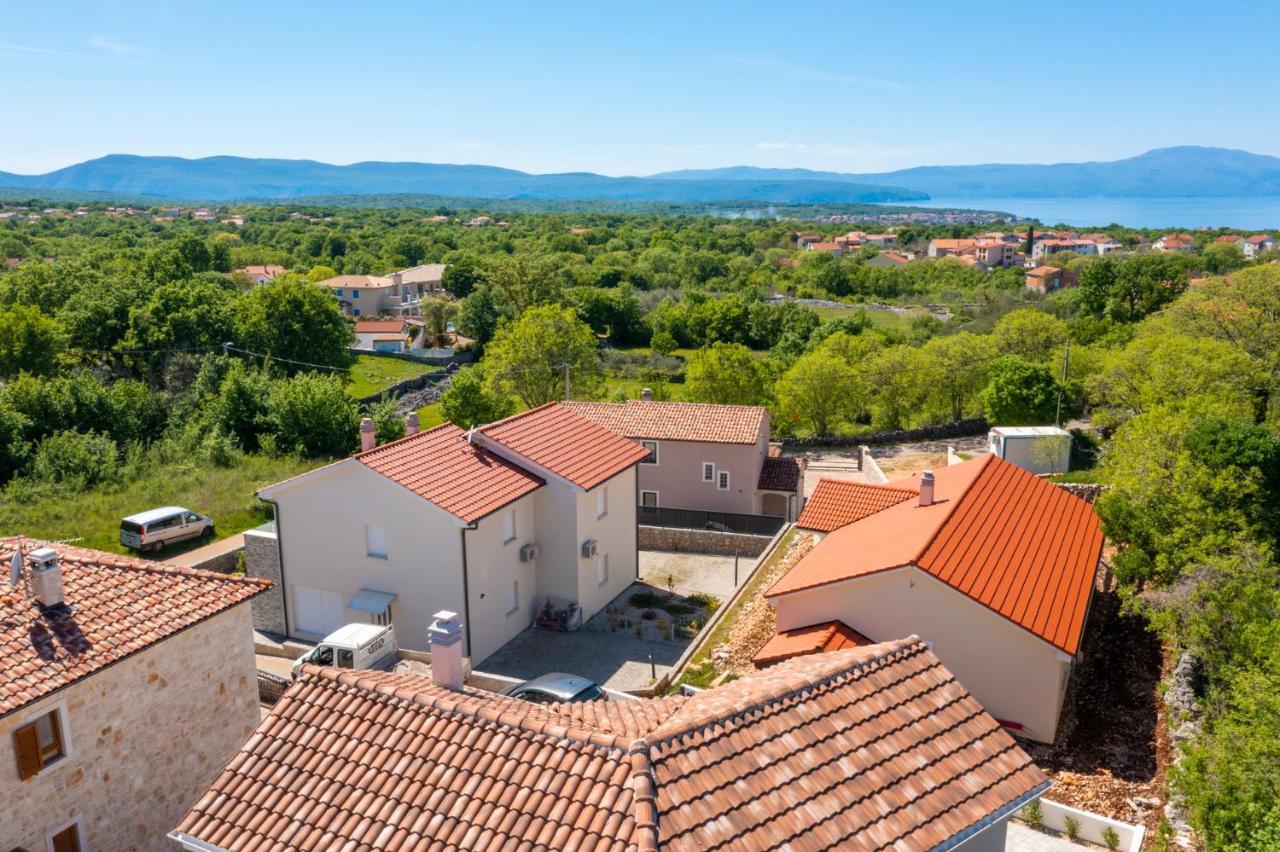 Villa Oasa Malinska Buitenkant foto