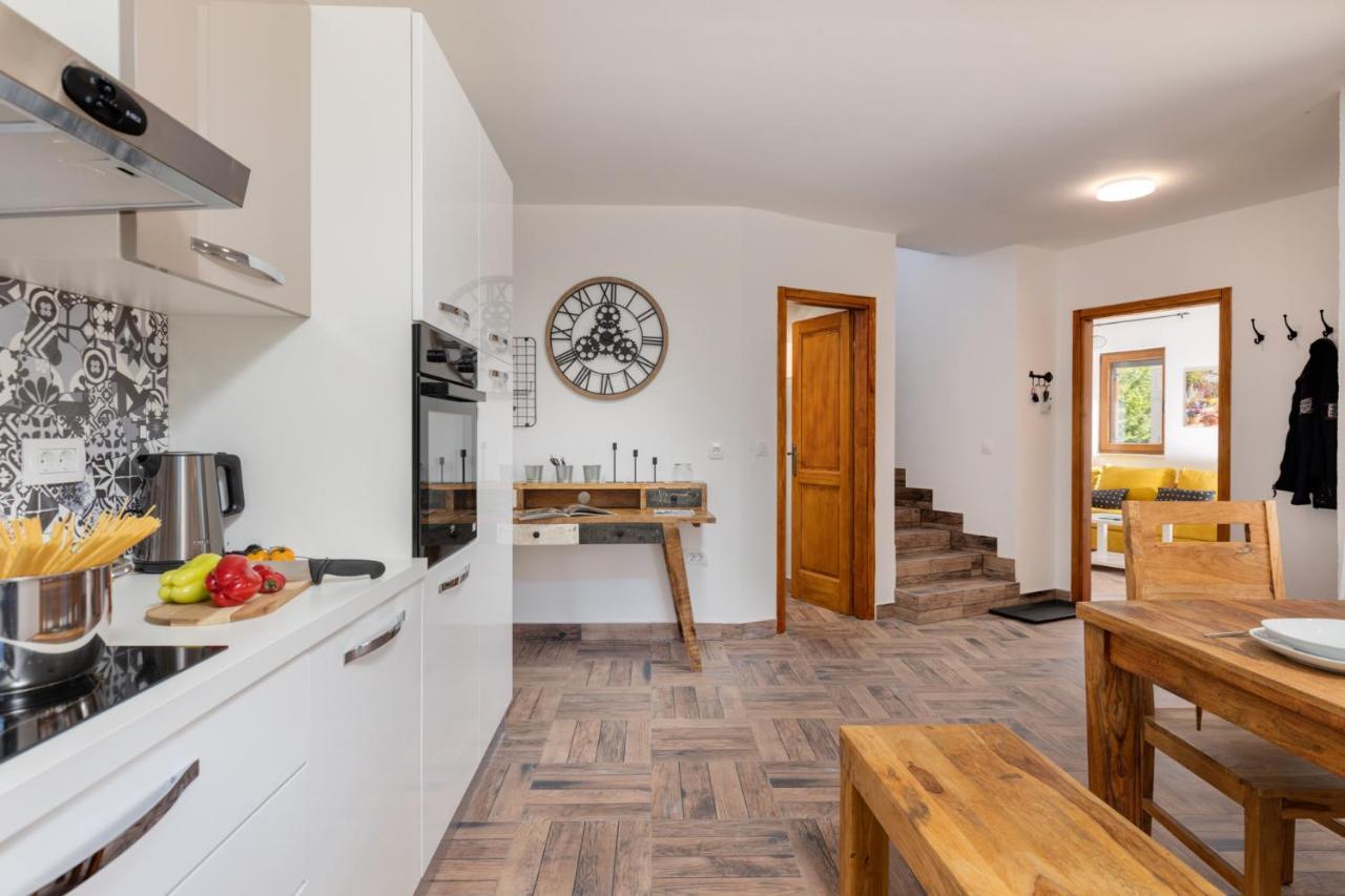 Villa Oasa Malinska Buitenkant foto