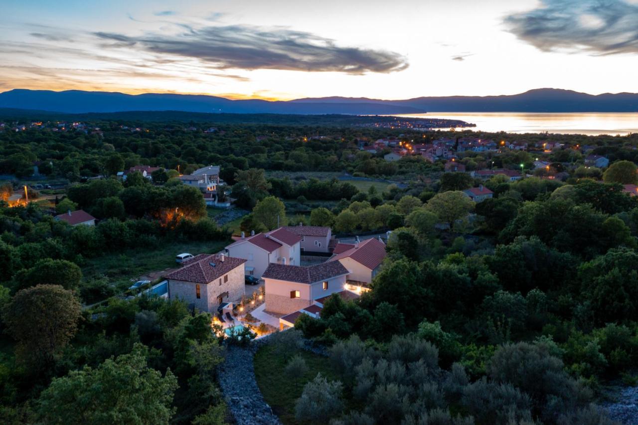 Villa Oasa Malinska Buitenkant foto