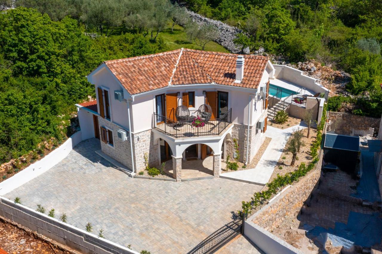 Villa Oasa Malinska Buitenkant foto